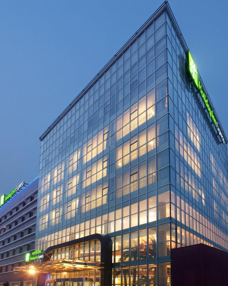 Holiday Inn Express Tianjin Airport By Ihg Eksteriør billede